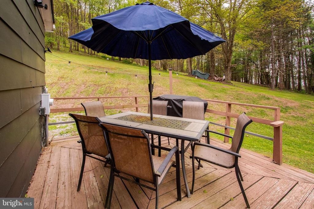 Image 8 of property listing at 2254 GARRETT RD, Oakland, MD 21550