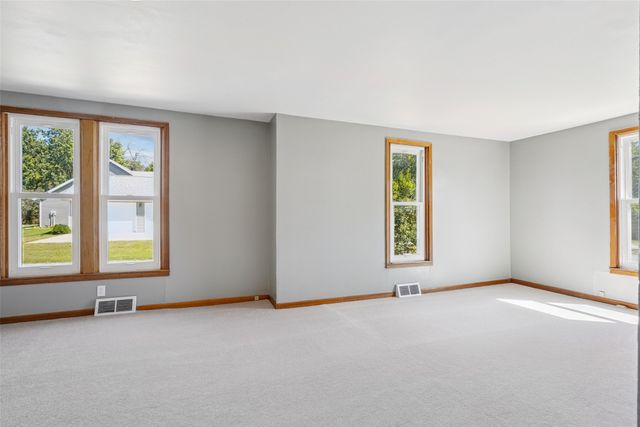 509 2nd Street, Maxwell, IA 50161