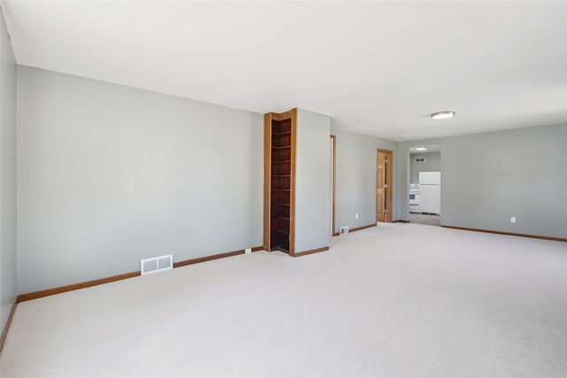 509 2nd Street, Maxwell, IA 50161