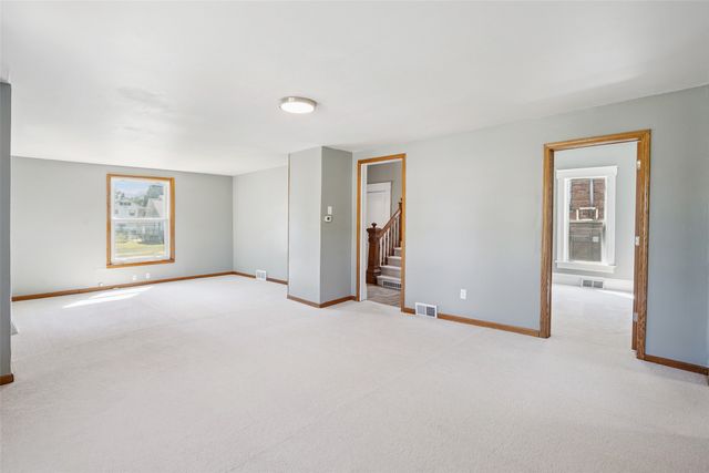 509 2nd Street, Maxwell, IA 50161