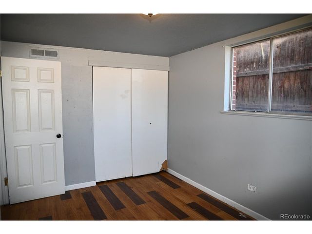 1042 S Grove St, Denver, CO 80219