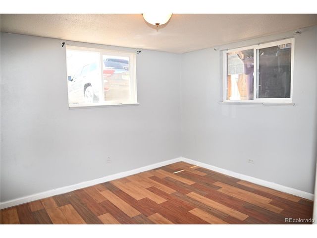 1042 S Grove St, Denver, CO 80219