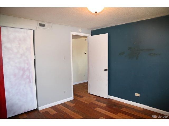 1042 S Grove St, Denver, CO 80219