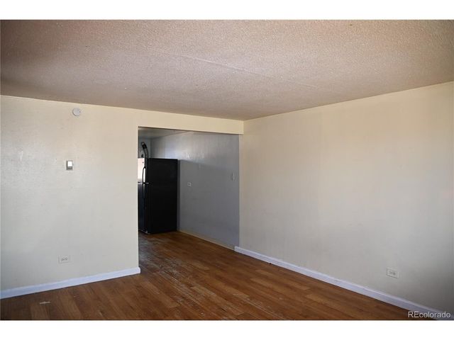 1042 S Grove St, Denver, CO 80219