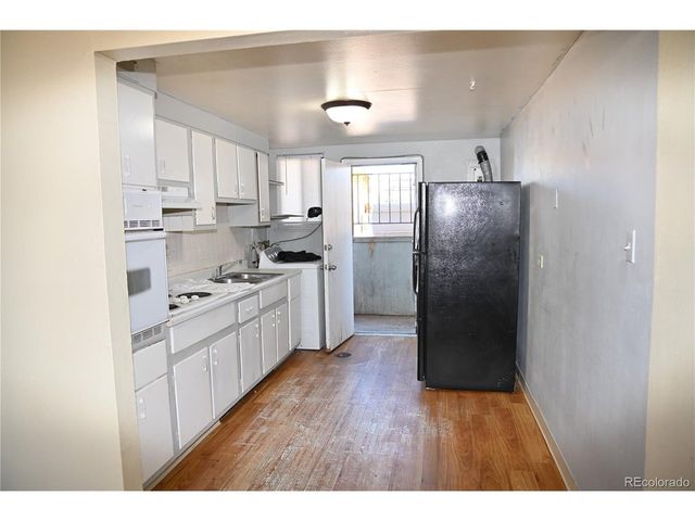 1042 S Grove St, Denver, CO 80219