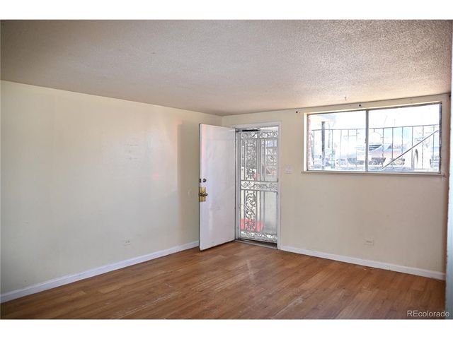 1042 S Grove St, Denver, CO 80219