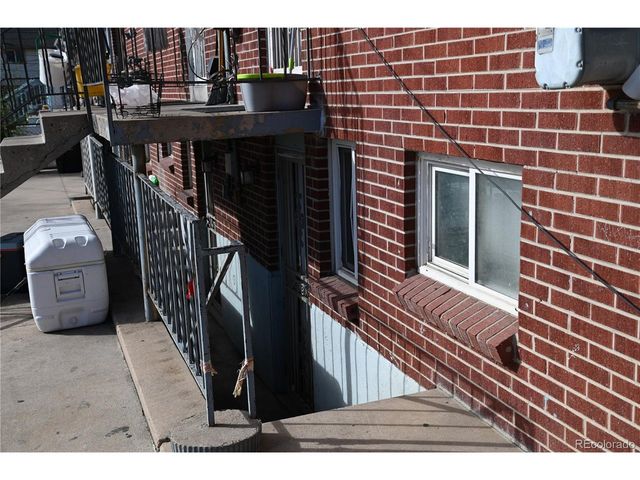 1042 S Grove St, Denver, CO 80219