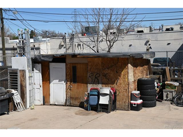 1042 S Grove St, Denver, CO 80219