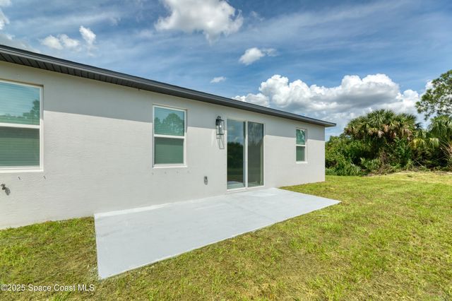 598 Fairmont Street, Palm Bay, FL 32908