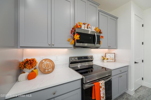 598 Fairmont Street, Palm Bay, FL 32908