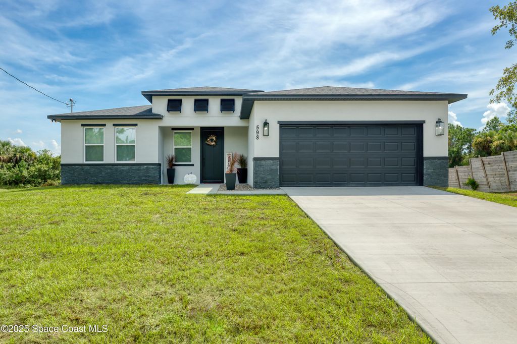 598 Fairmont Street, Palm Bay, FL 32908