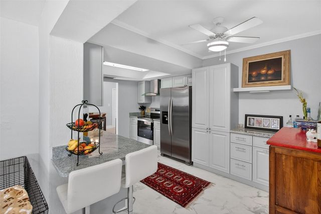 5723 1ST STREET NE, St Petersburg, FL 33703