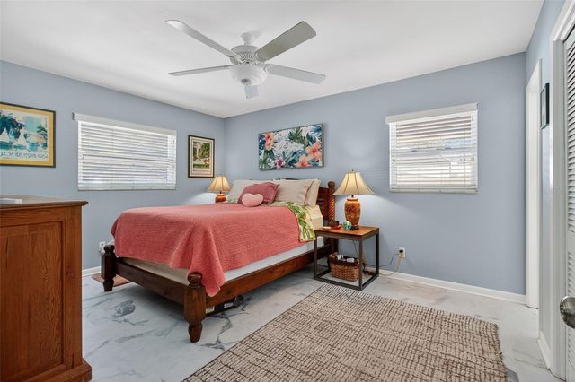 5723 1ST STREET NE, St Petersburg, FL 33703