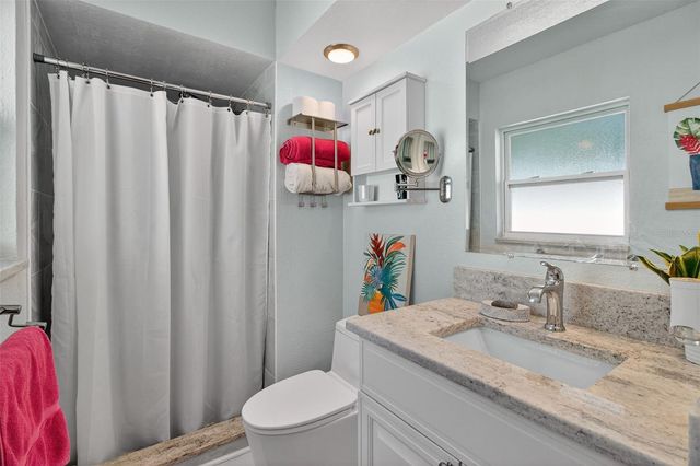 5723 1ST STREET NE, St Petersburg, FL 33703