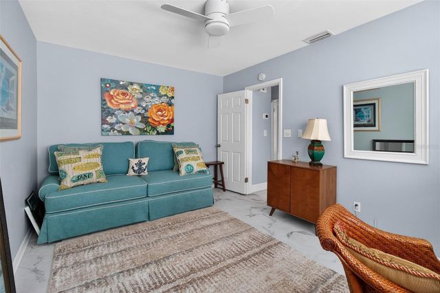 5723 1ST STREET NE, St Petersburg, FL 33703