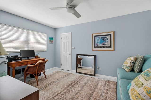 5723 1ST STREET NE, St Petersburg, FL 33703