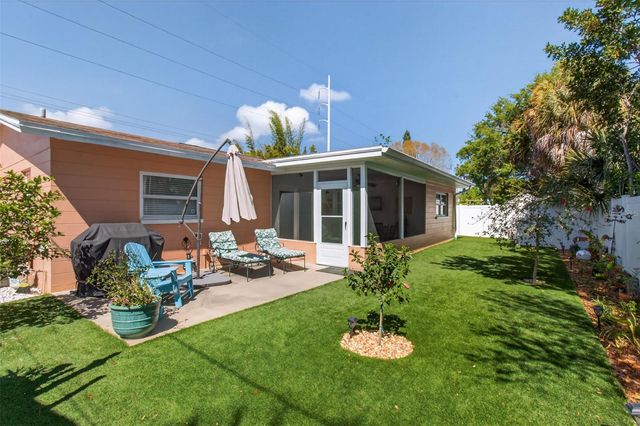 5723 1ST STREET NE, St Petersburg, FL 33703