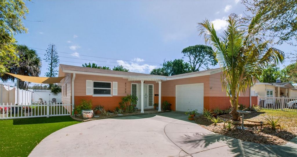 5723 1ST STREET NE, St Petersburg, FL 33703