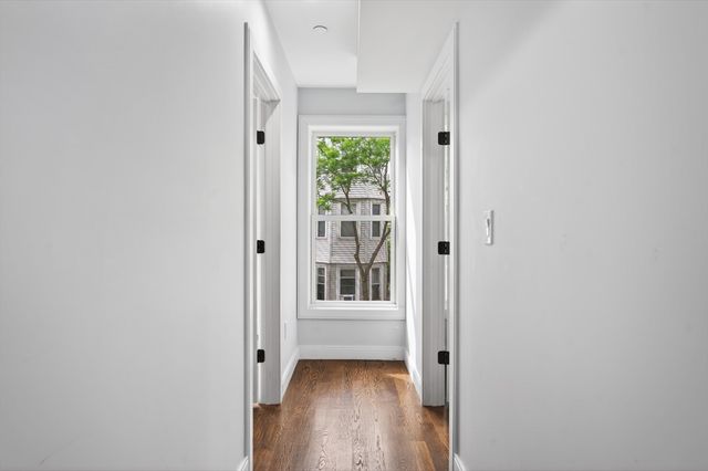 221 Paris St 1, Boston, MA 02128