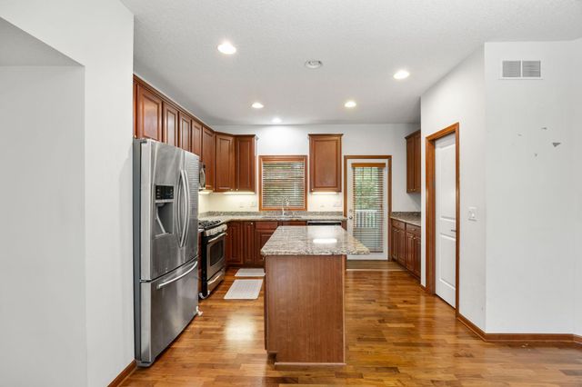 4022 Cedar Grove Lane, Eagan, MN 55122