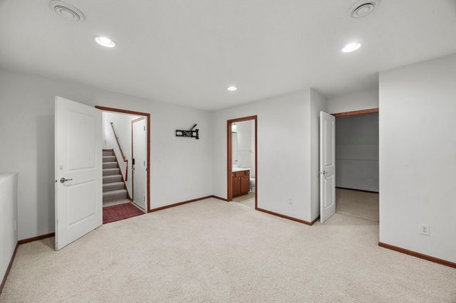 4022 Cedar Grove Lane, Eagan, MN 55122