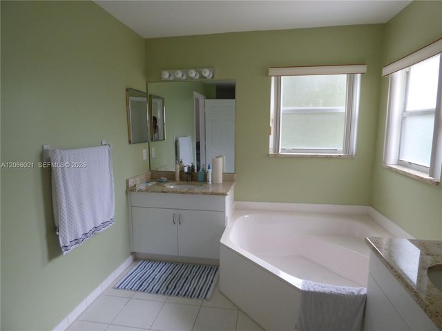 474 SW 205th Avenue, Pembroke Pines, FL 33029
