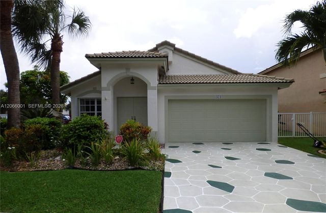474 SW 205th Avenue, Pembroke Pines, FL 33029