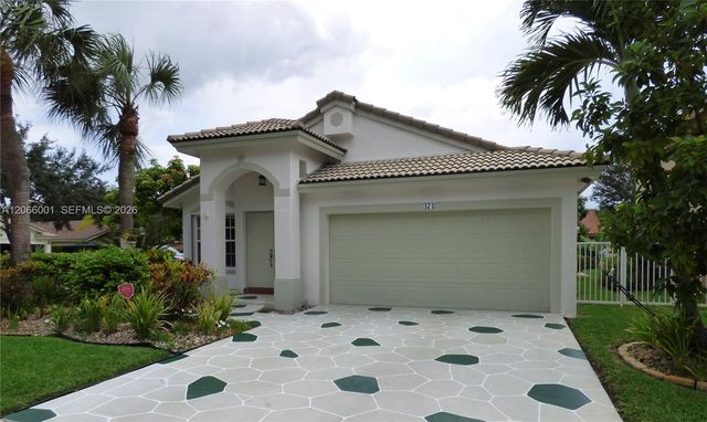 474 SW 205th Avenue, Pembroke Pines, FL 33029
