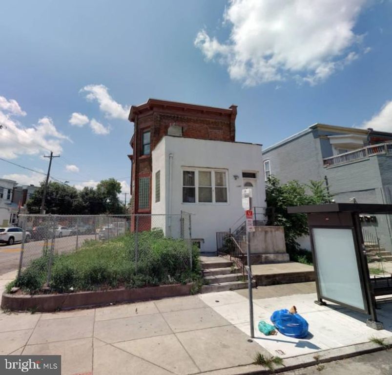 200 N 52ND ST, PHILADELPHIA, PA 19139 — exterior