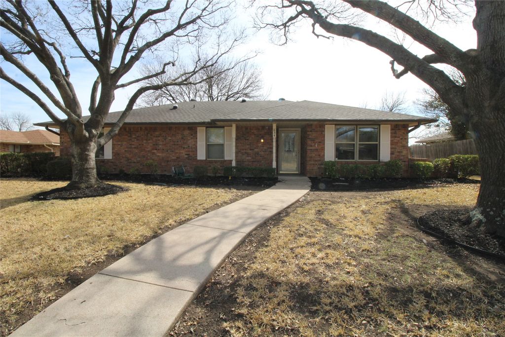 634 Ray Avenue, Desoto, TX 75115