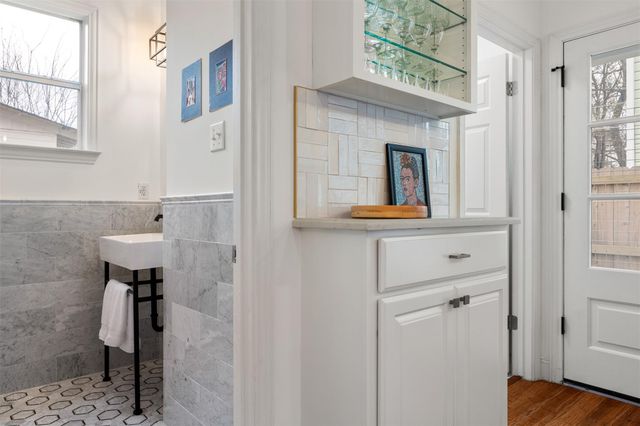 1501 Willow ST 1, Austin, TX 78702