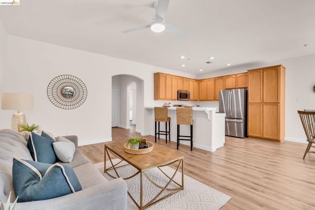 1124 Jonagold Way, Brentwood, CA 94513