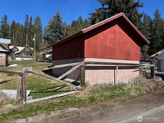 204 W Alaska Avenue, Roslyn, WA 98941