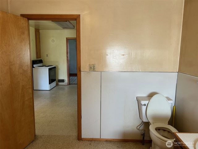 204 W Alaska Avenue, Roslyn, WA 98941