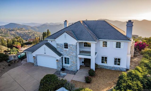 29190 Crystal Ridge Court, Escondido, CA 92026