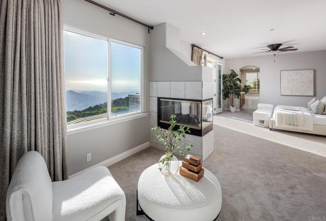 29190 Crystal Ridge Court, Escondido, CA 92026