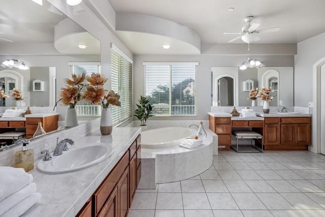 29190 Crystal Ridge Court, Escondido, CA 92026