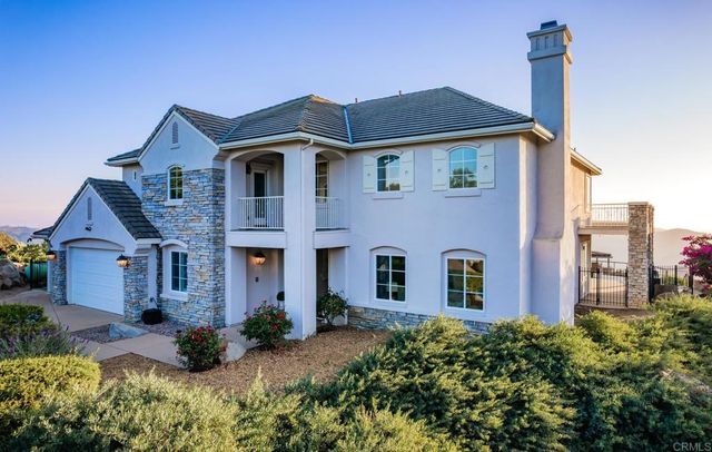 29190 Crystal Ridge Court, Escondido, CA 92026