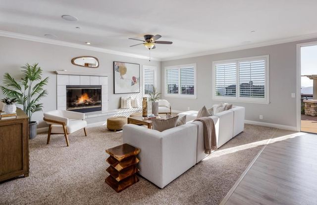 29190 Crystal Ridge Court, Escondido, CA 92026