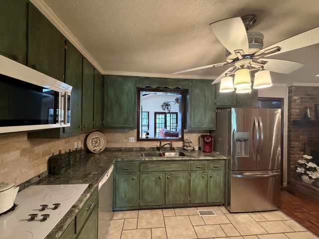 6628 Upton Ln, Nashville, TN 37209