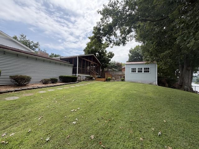 6628 Upton Ln, Nashville, TN 37209