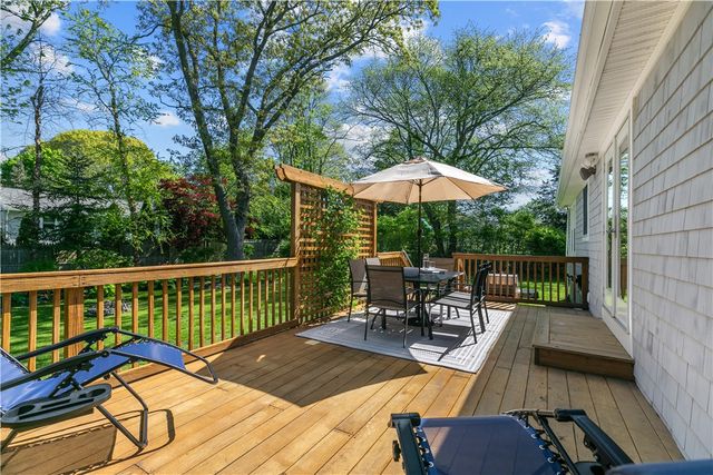 46 Steamboat Street, Jamestown, RI 02835