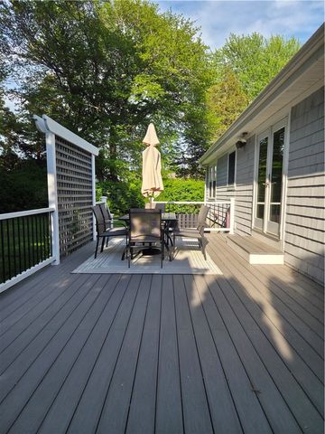 46 Steamboat Street, Jamestown, RI 02835