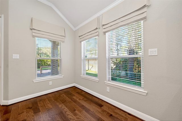 14 S Sawbridge Circle, The Woodlands, TX 77389