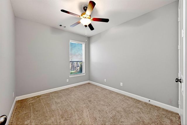 14 S Sawbridge Circle, The Woodlands, TX 77389