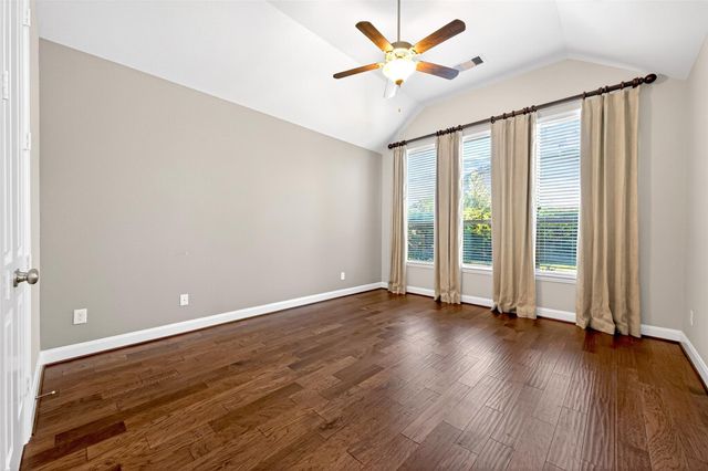 14 S Sawbridge Circle, The Woodlands, TX 77389