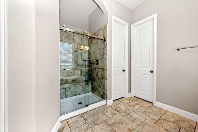 14 S Sawbridge Circle, The Woodlands, TX 77389