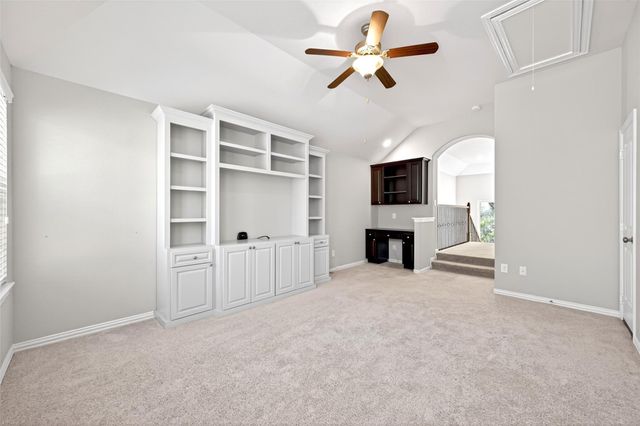 14 S Sawbridge Circle, The Woodlands, TX 77389
