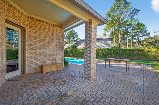 14 S Sawbridge Circle, The Woodlands, TX 77389