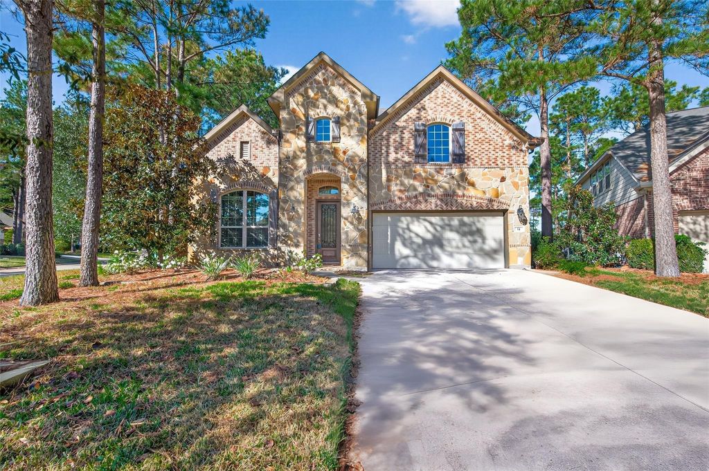 14 S Sawbridge Circle, The Woodlands, TX 77389